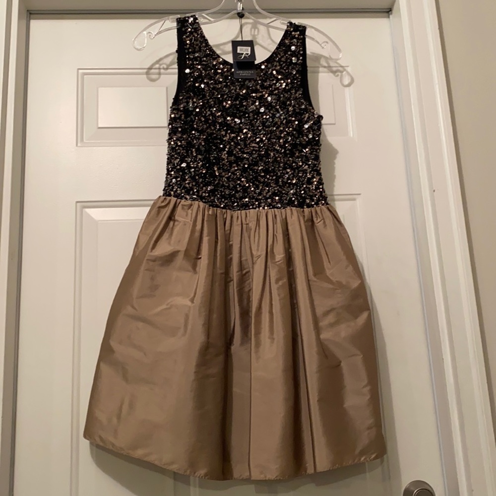 Adriana Papell Sleeveless Dress!